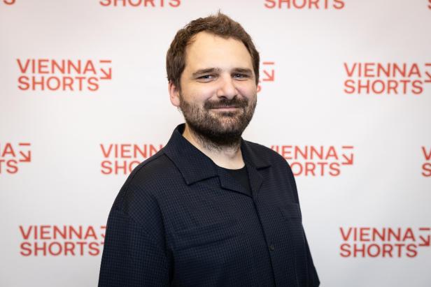 Porträtfoto von Max Bergmann