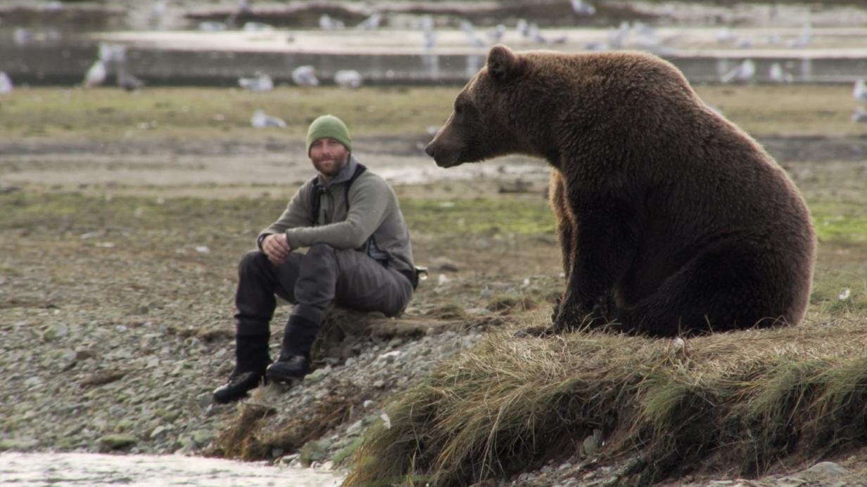 Andreas Kieling: Tierfilmer schildert blutigen Bären-Angriff | film.at