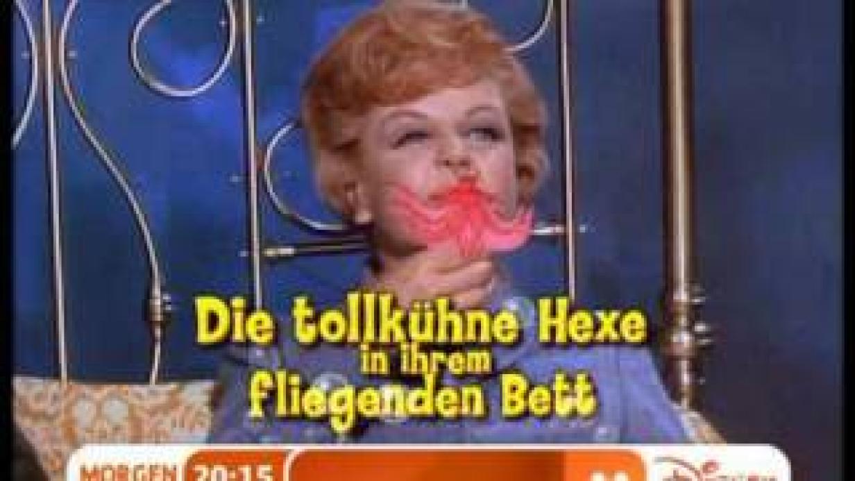 Die tollkühne Hexe in ihrem fliegenden