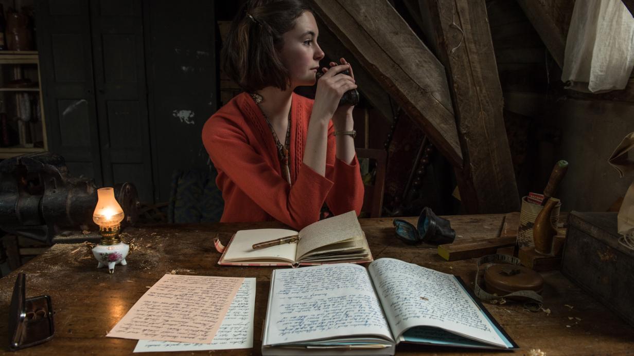 Das Tagebuch Anne Frank Film "Das Tagebuch der Anne Frank" auf Netflix: Leben im Versteck