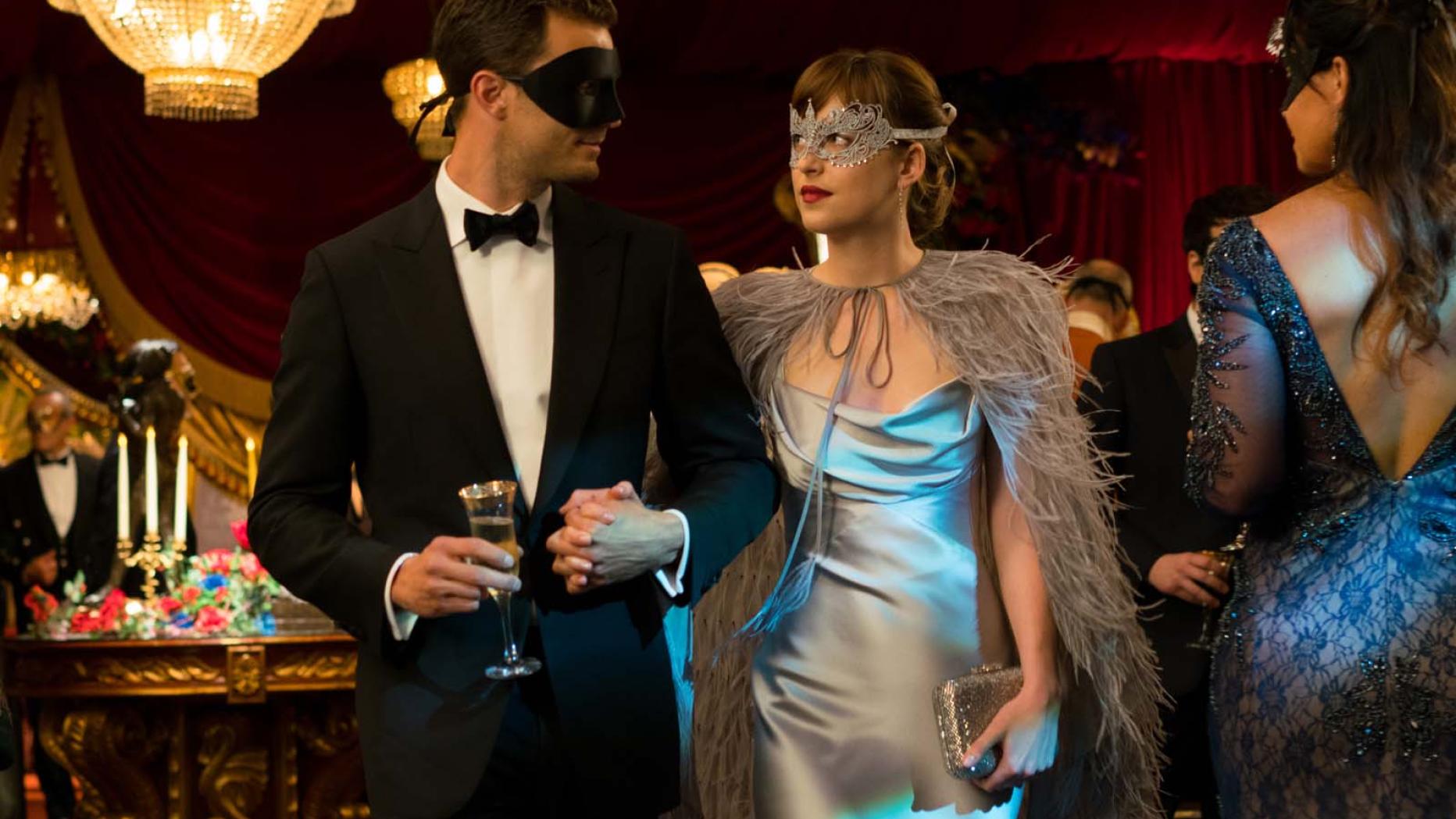 Fifty Shades Of Grey Gefahrliche Liebe Gelackter Edelkitsch Mit Anatomischen Sperrzonen Film At