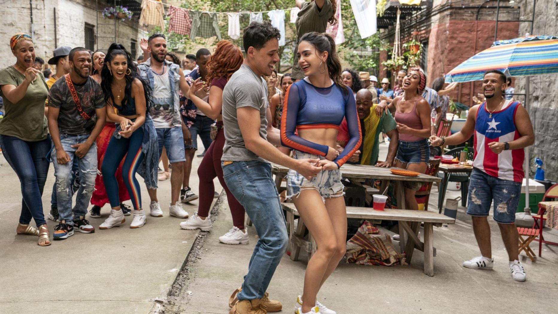 In The Heights Alles Uber Das Heisse Sommer Musical Film At