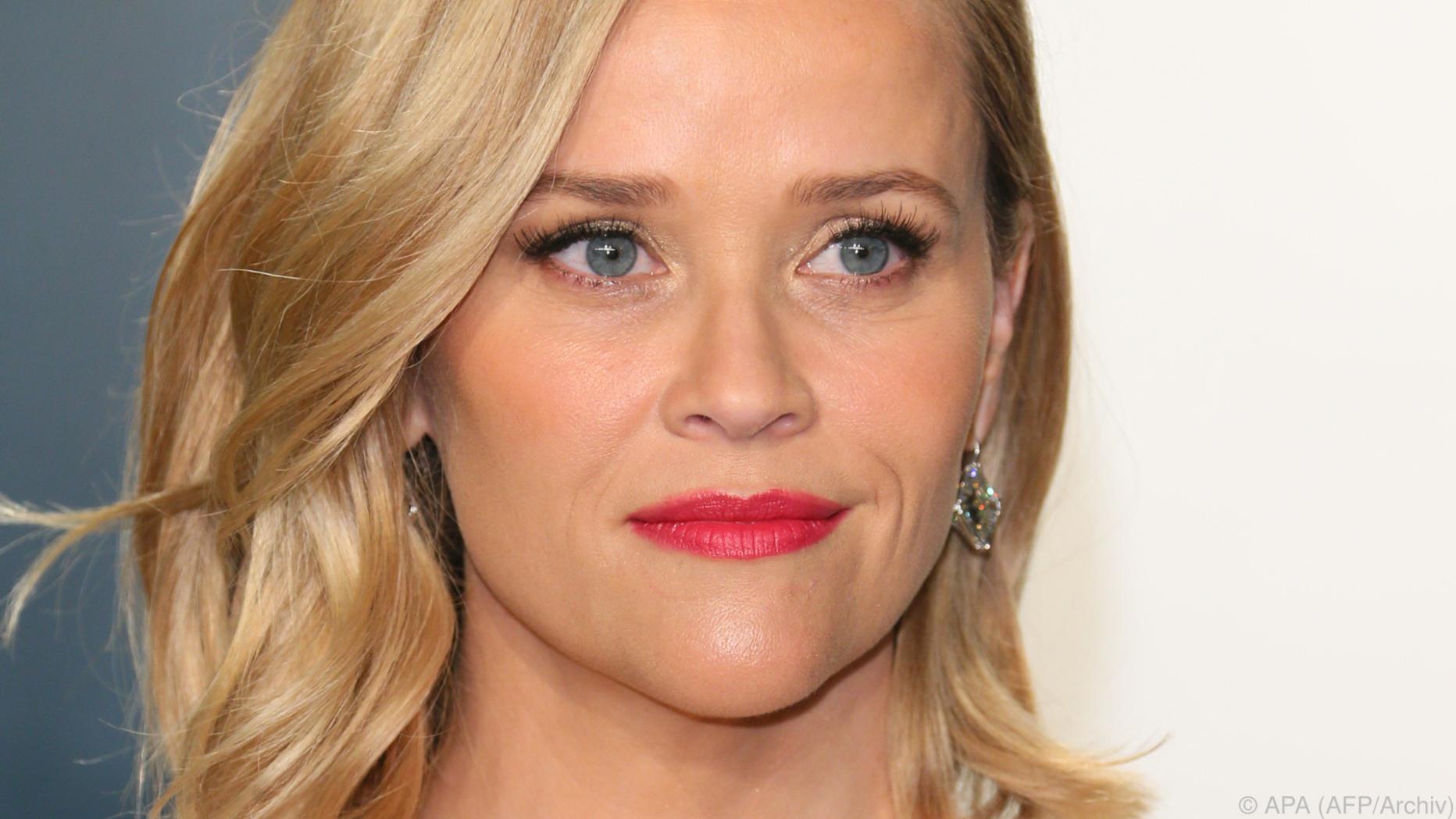 Reese Witherspoon Feiert Mit Ihrem Ex Mann Ryan Phillippe Filmat 