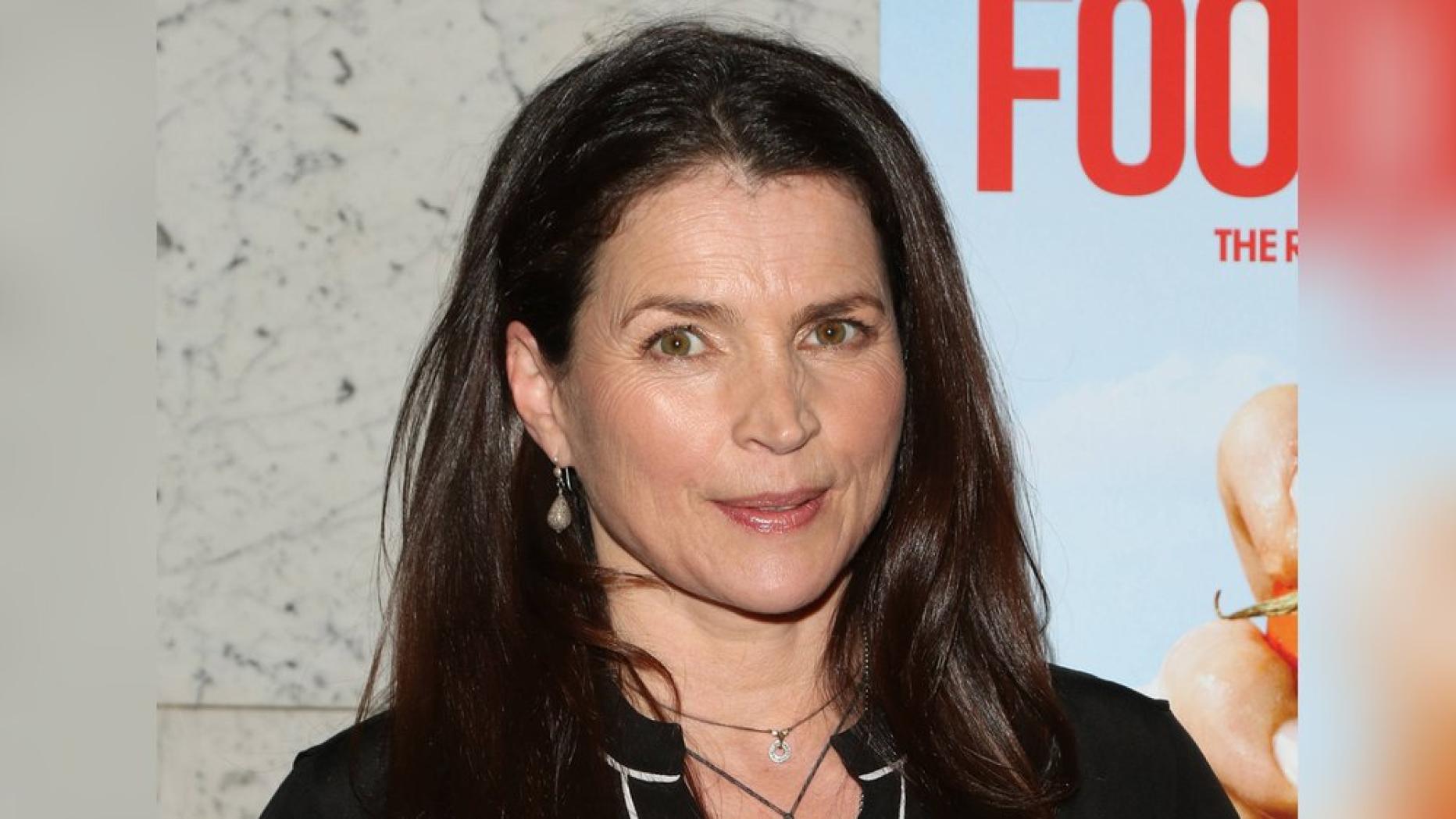 Julia Ormond Sammelklage gegen Weinstein, Disney und CAA