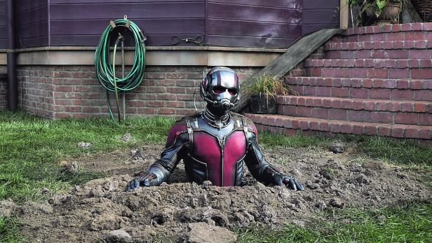 Paul Rudd als „Ant-Man“ beim Schrumpfvorgang