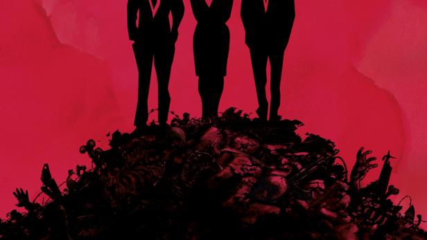 Das Filmplakat zu „Zeit der Kannibalen“ zeigt drei dunkle Silhouetten von Anzugträgern auf einem Leichenberg.