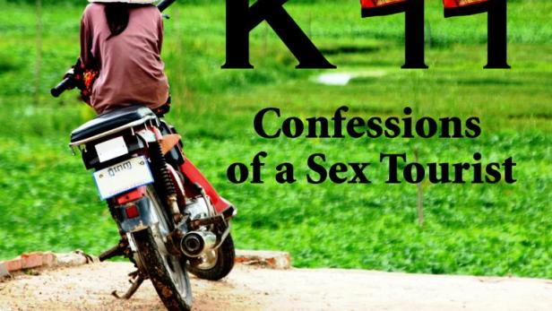 Das Filmplakat für „K11 – Confessions of a Sex Tourist“ zeigt eine Person auf einem Motorrad in Kambodscha.