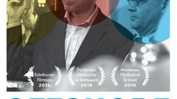 Das Filmplakat für „Offshore – Elmer und das Bankgeheimnis“ zeigt Porträts von zwei Männern.