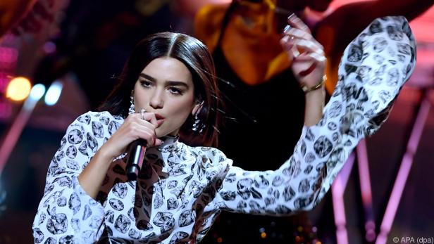 Dua Lipas Engagement spiegelt sich auch in ihren Texten