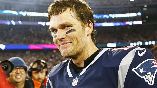 Tom Brady auctions an "adventure package" to help in the corona crisis