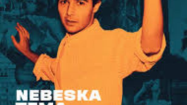 Ein Mann posiert auf einem Filmplakat für „Nebeska Tema“.