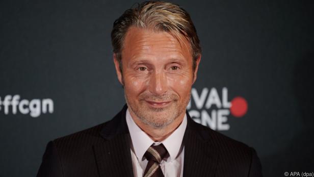 Angetrunken vor der Kamera zu stehen war "... okay", so Mikkelsen Angetrunken vor der Kamera zu stehen war "... okay", so Mikkelsen