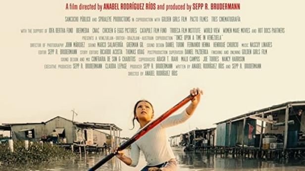 Filmplakat für „Once Upon a Time in Venezuela“ mit zwei Kindern in einem Boot.