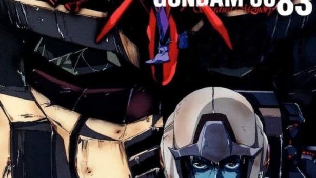 Ein Pilot vor einem Gundam-Mecha, wie er in „Mobile Suit Gundam 0083: Stardust Memory“ vorkommt.