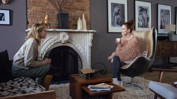 Julianne Moore (rechts) und Greta Gerwig in „Maggie’s Plan“