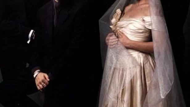 Das Filmplakat für „Brigada“ zeigt eine Braut mit vier Männern im Hintergrund.