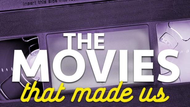 Das VHS-Cover der Serie „The Movies That Made Us“ vor einem Sternenhimmel.