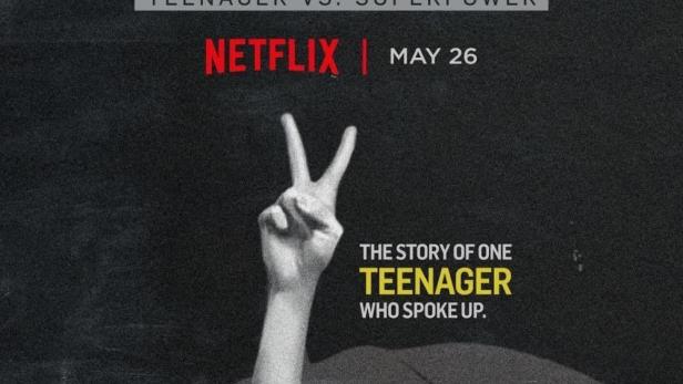 Das Filmplakat für „Joshua: Teenager vs. Superpower“, ein Netflix-Originaldokumentarfilm.