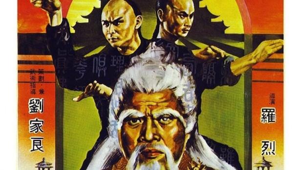 Das Filmplakat für „Clan of the White Lotus“ zeigt Kampfsportler und chinesische Schriftzeichen.