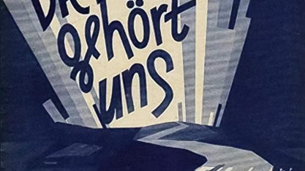 Das Filmplakat „Die Nacht gehört uns“ zeigt zwei Autos auf einer nächtlichen Straße.