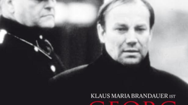 Das Filmplakat zeigt Klaus Maria Brandauer als Georg Elser, der Hitler töten wollte.