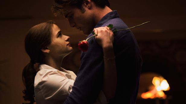"Kissing Booth 3"-Trailer auf Netflix: Elles Liebesdreieck endet