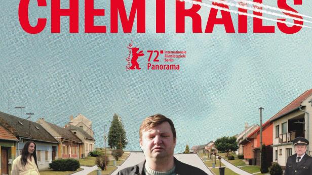 Das Filmplakat für „Somewhere Over the Chemtrails“ zeigt drei Personen in einer tschechischen Vorstadtsiedlung.