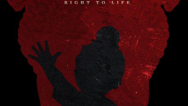 Das Filmplakat für „The Delhi Files“ zeigt eine Silhouette vor einem roten Hintergrund mit dem Schriftzug „Right to Life“.