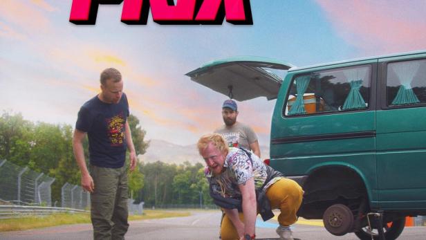 Das Filmplakat zu „Grand Prix“ zeigt drei Männer und einen grünen Van ohne Rad auf einer Rennstrecke.