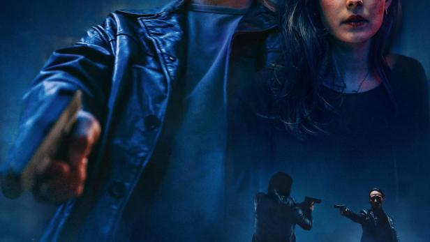 Das Filmplakat für „Kanun: La Loi du Sang“ zeigt zwei Schauspieler vor einer dunklen Szene.