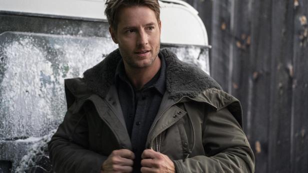 Justin Hartley in "The Noel Diary"