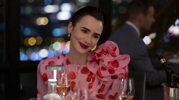 Lily Collins als Emily in "Emily in Paris" Staffel 3