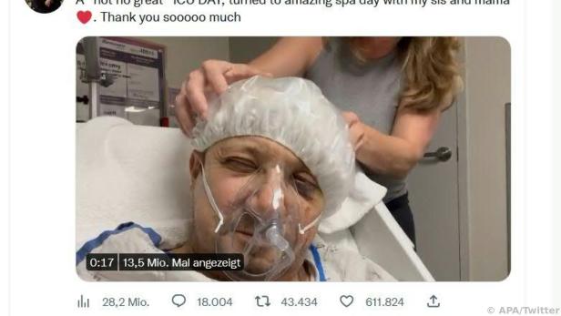 Jeremy Renner hat einen „Spa-Tag“ im Spital.