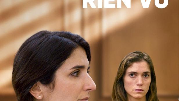 Das Filmplakat für „Toi non plus tu n'as rien vu“ zeigt zwei Frauen in einem Gerichtssaal.