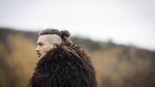 Alexander Dreymon als Uhtred in "The Last Kingdom: Seven Kings Must Die"