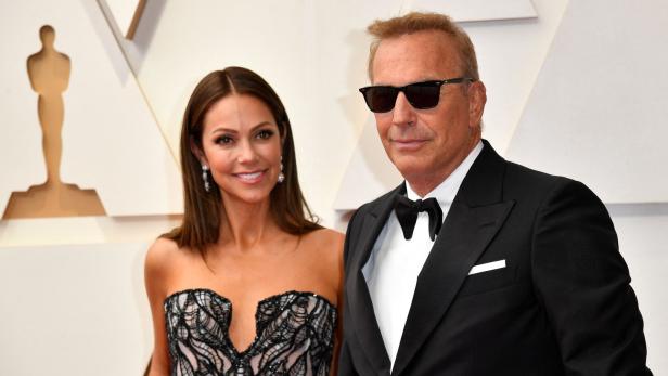 Kevin Costner und Christine Baumgartner 