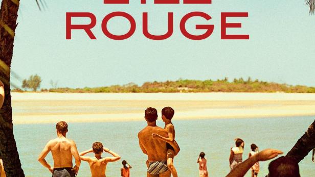 Das Filmplakat für „L'Île Rouge“ zeigt Menschen am Strand, ein Flugzeug und Fallschirme.