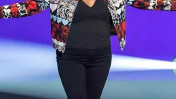 Wanda Sykes steht auf einer Bühne für ihr Netflix-Special „I'm an Entertainer“.