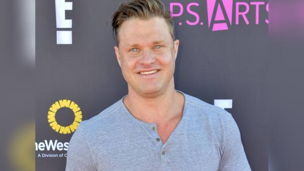 zachery-ty-bryan.jpg