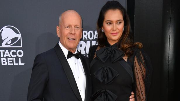 bruce-willis-wmma-heming.jpg