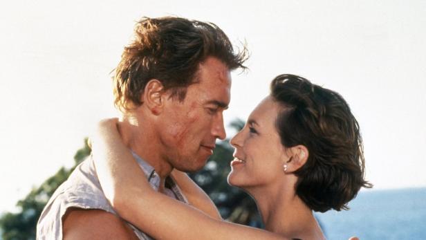 Arnold Schwarzenegger und Jamie Lee Curtis in dem Film „True Lies“.