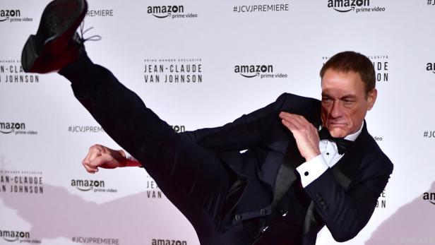 Beeindruckende Körperbeherrschung bei Jean-Claude Van Damme