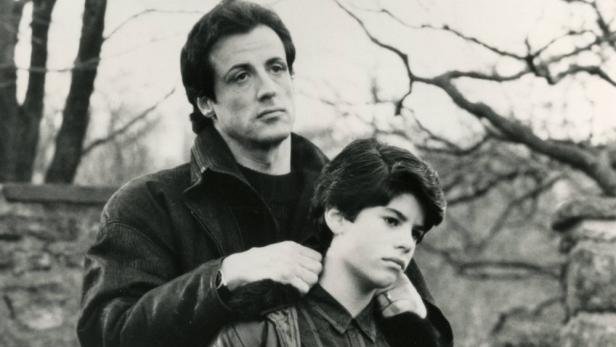 Sage im Alter von 14 Jahren als Robert, der Sohn von Rocky Balboa (Sylvester Stallone) in &quot;Rocky V&quot;.