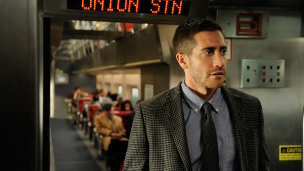 Jake Gyllenhaal im Film „Source Code“ in einem Zug der Union Station.