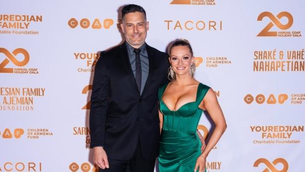 joe-manganiello-caitlin-oconnor.jpg