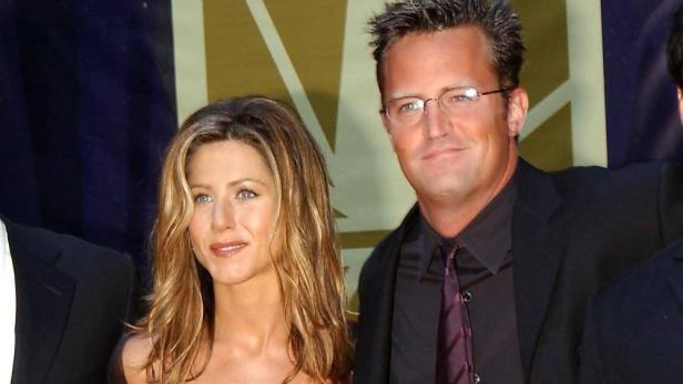 Matthew Perry - Figure 1