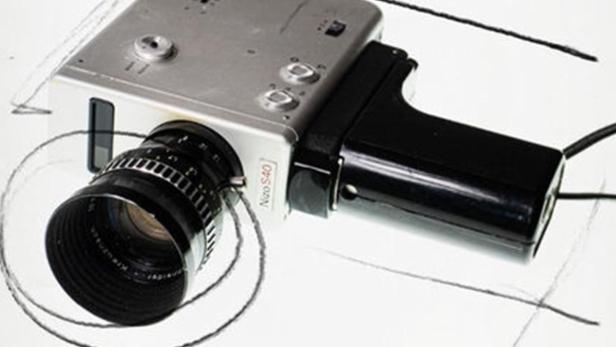 Das Filmplakat für „Filmstunde_23“ zeigt eine stilisierte Filmkamera.