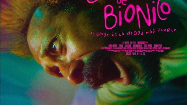 Das Filmplakat für „La Bachata de Biónico“ zeigt ein Gesicht und den Filmtitel in Pink.