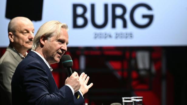 Kein Motto, keine Dogmatik: Stefan Bachmann (mit Chefdramaturg Thomas Jonigk)