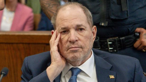 Harvey Weinstein während einer Gerichtsverhandlung.